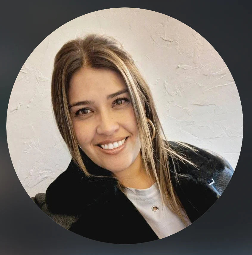 Carla Fernández - Compradora de Facebook